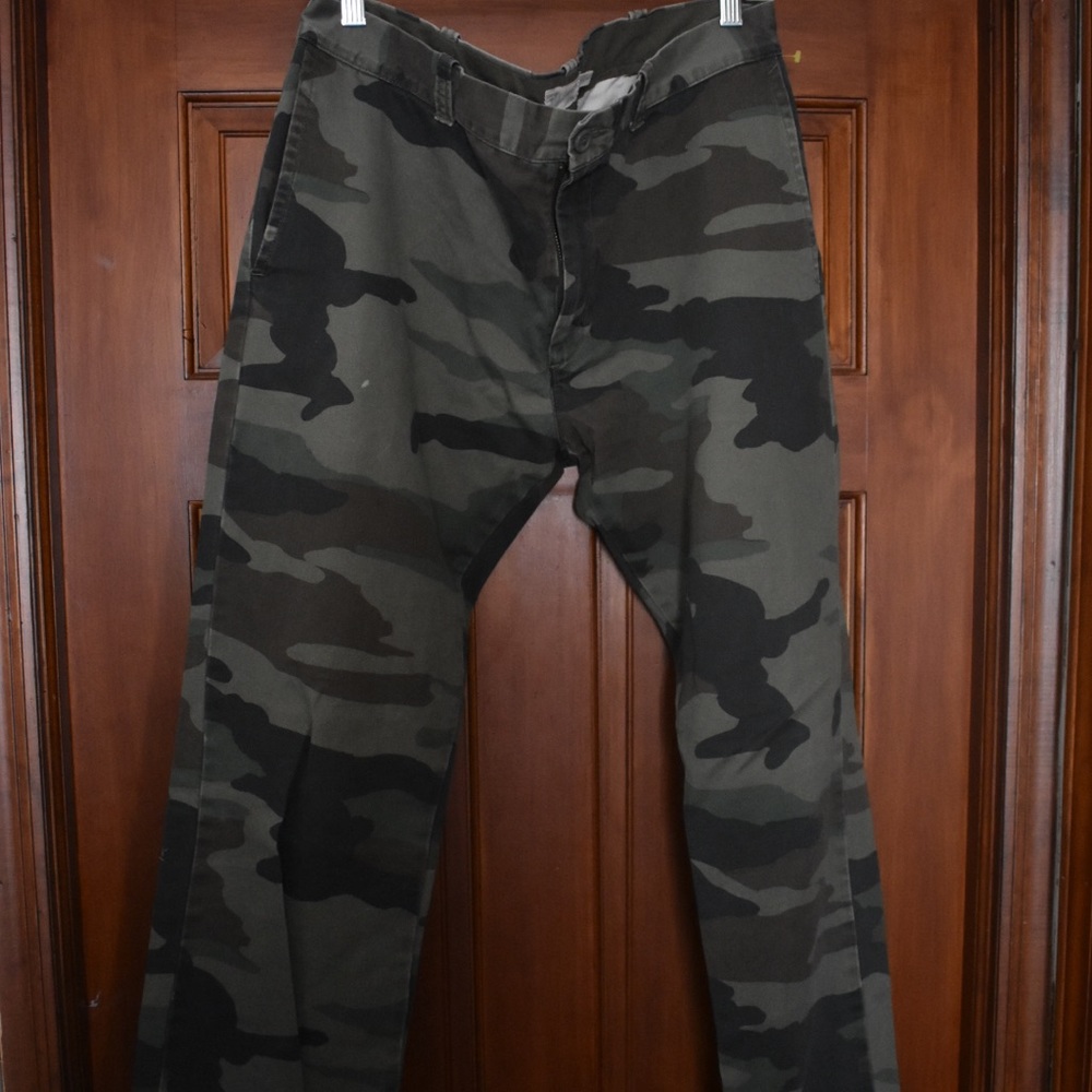J Crew Men's Army fatigue/camouflage pants